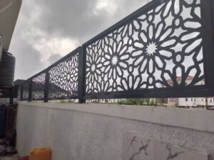   فني المنيوم في قرطبة 