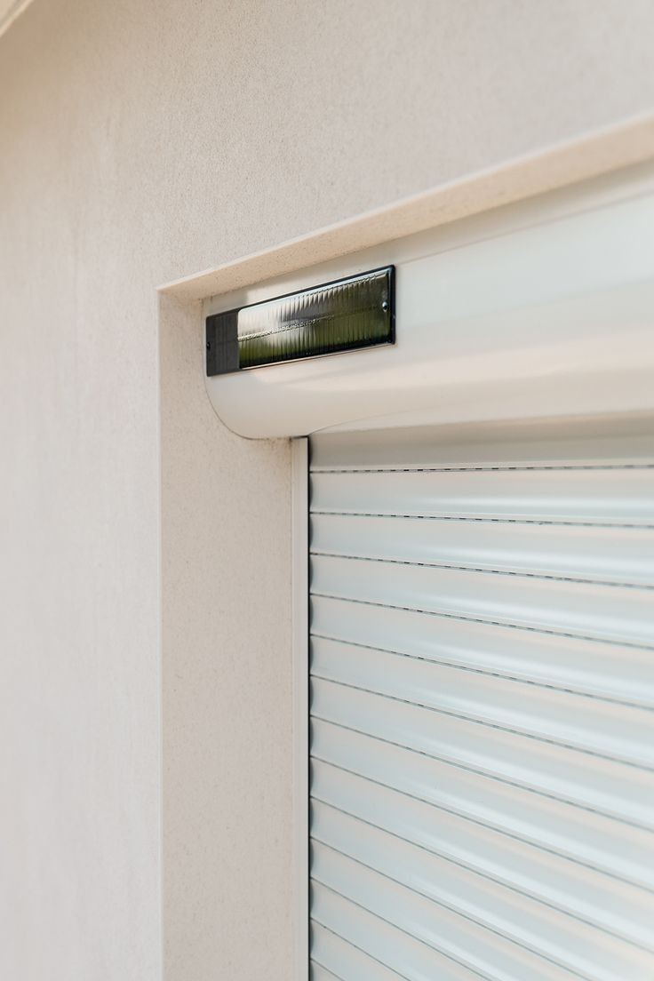 فني تركيب شتر الروضتين -تركيب شتر الروضتين -فني شتر الروضتين 99880995 | ملوك التسويق للدعاية والاعلان